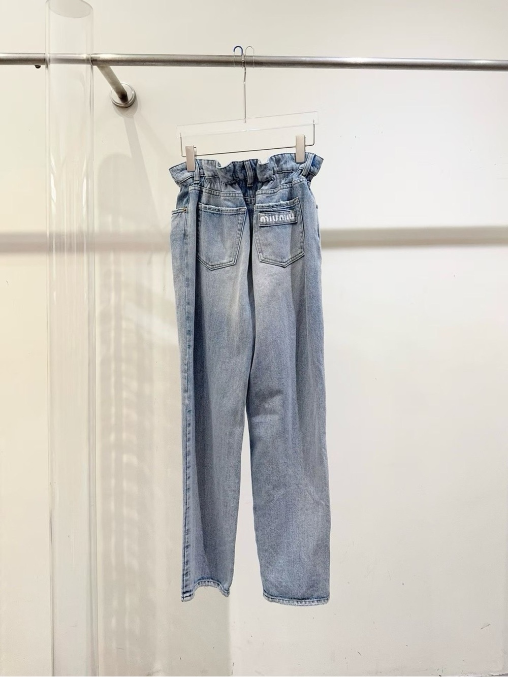 🚩steal Miu Miu Light Wash Paperbag High-Rise Jeans - Picture 2 of 6